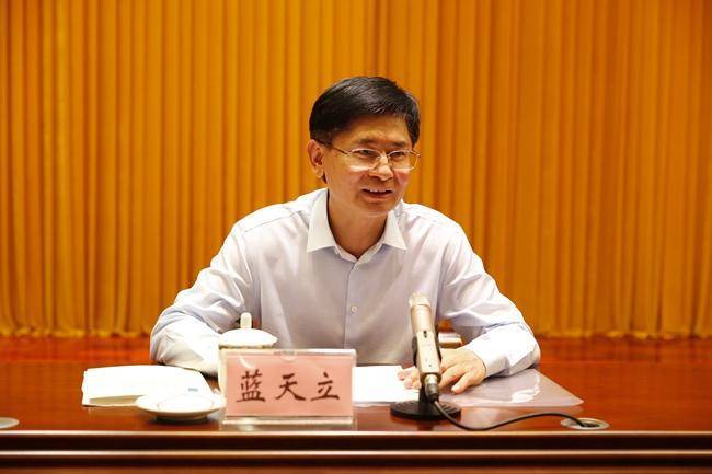 皇冠信用网怎么开户_连续缺席多场重要活动皇冠信用网怎么开户，广西壮族自治区主席蓝天立被查