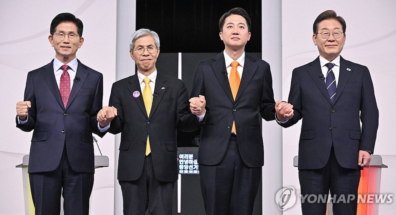 怎么开通皇冠信用网盘口_韩国大选临近怎么开通皇冠信用网盘口，首尔现“滚回中国”反华抗议，中餐馆老板：前所未有