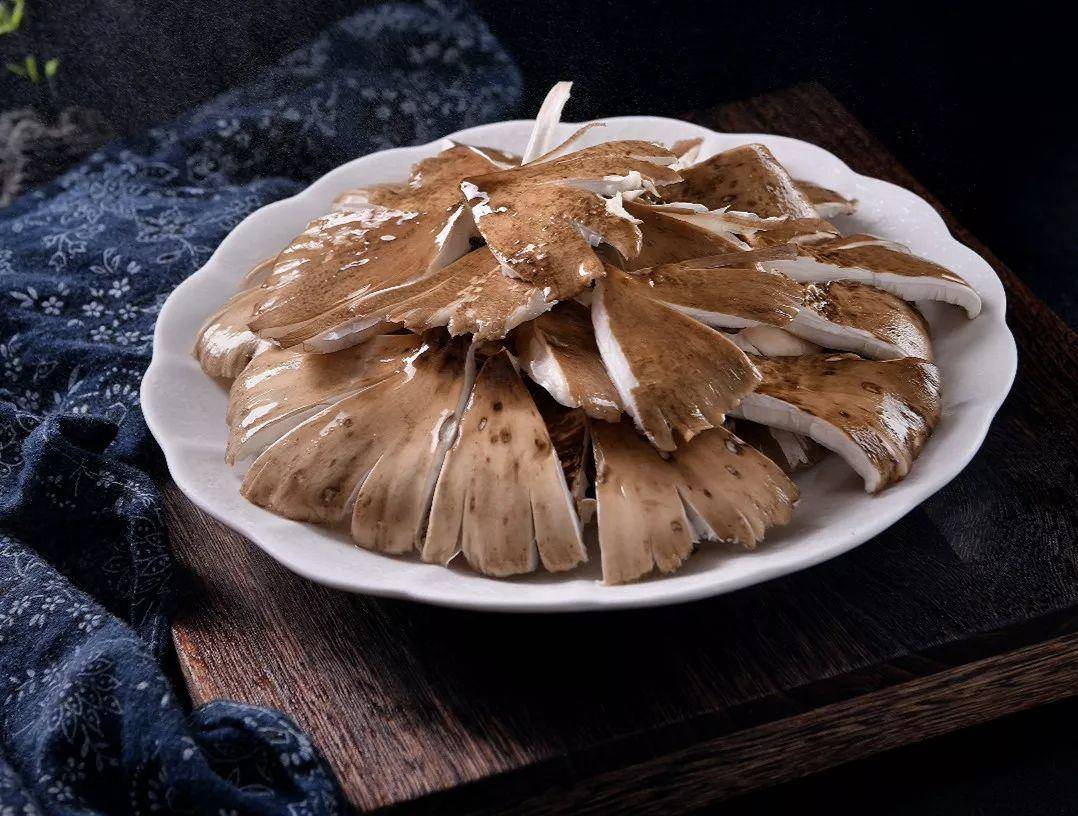 皇冠信用网在线开户_“天价”鸡枞调查：最贵卖到1800元/公斤！雨水少致产量低皇冠信用网在线开户，多地价高客少