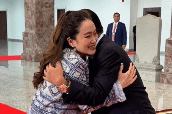 多特蒙德Vs蒙特雷_只剩255席多特蒙德Vs蒙特雷,佩通坦拒绝下台,一架泰专机直飞中国,执政党要自救