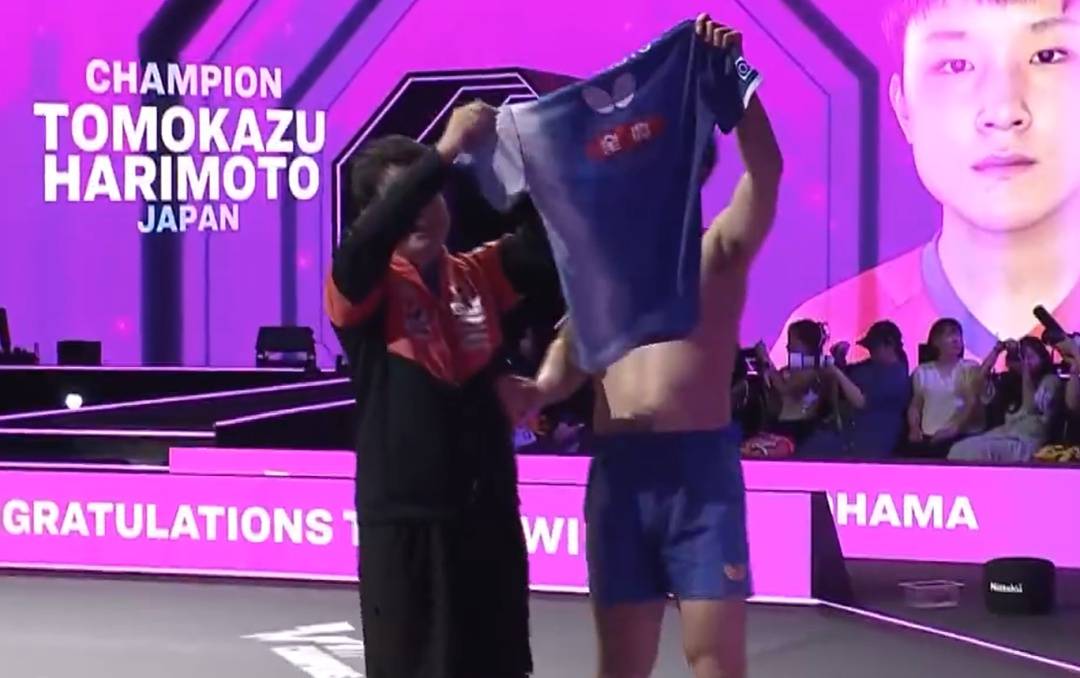 怎么弄皇冠信用_张本智和夺冠怎么弄皇冠信用，4比2胜王楚钦，赛后脱衣庆祝与王皓握手；此前称王皓握手“太敷衍”