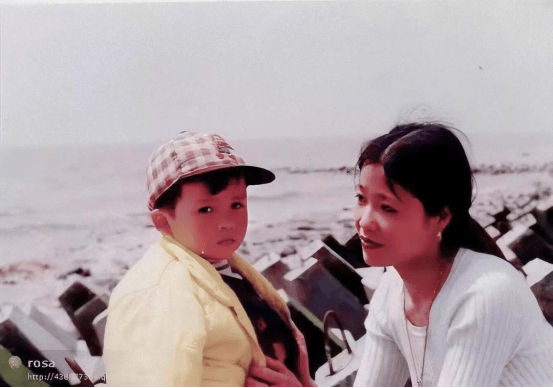 皇冠信用网平台
_“送上海市区一套房”！夫妇重金悬赏被拐26年儿子线索：人贩子已减刑出狱皇冠信用网平台
，儿子仍下落不明！年年都为儿子备份礼物