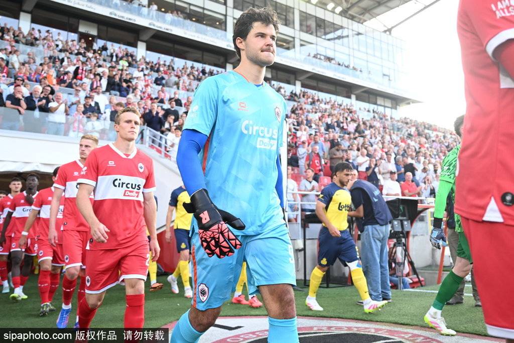 皇冠信用网会员如何注册
_曼联转会新动态：拉门斯加盟在即皇冠信用网会员如何注册
，2000万欧元转会费背后的战略考量