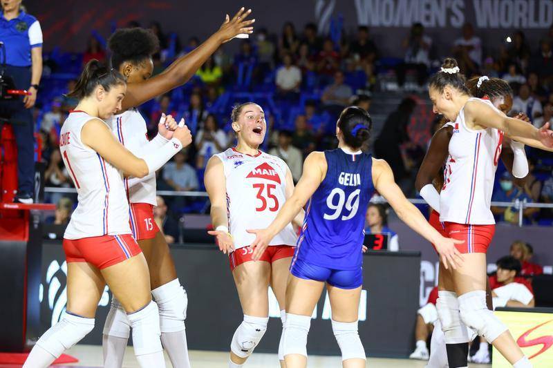 皇冠登3代理_女排世锦赛｜巴西、意大利同取“开门红”