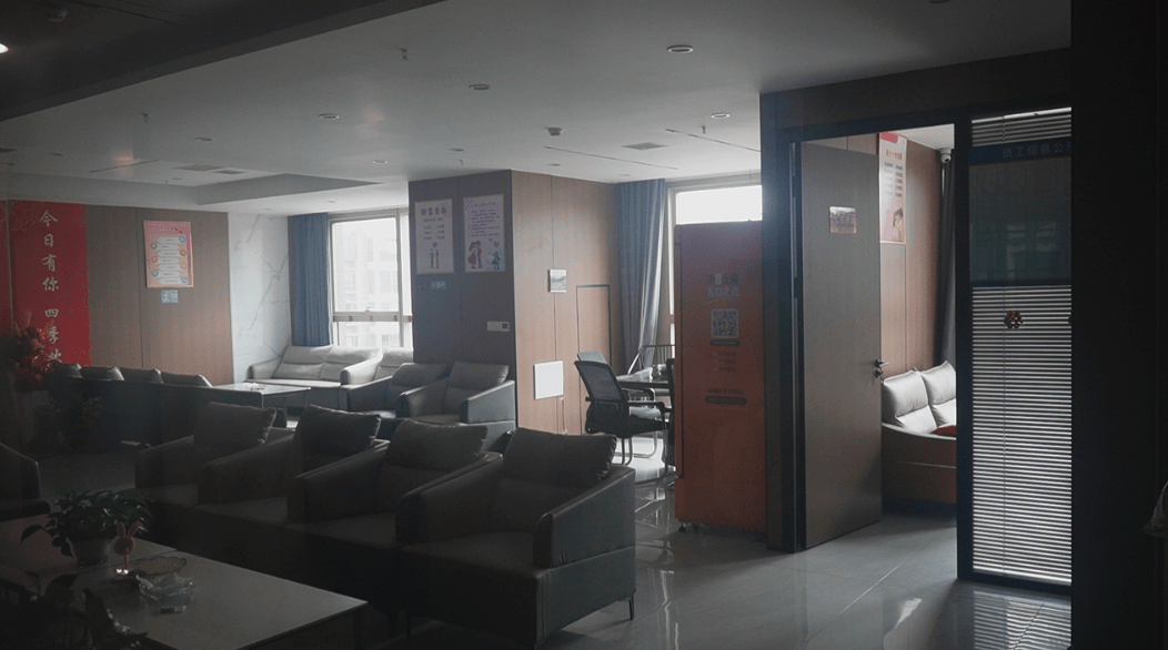 波兰乙组联赛_确认过眼神波兰乙组联赛，两天就闪婚！不到一年被离婚，寻妻小伙：为了结婚我家花了30万