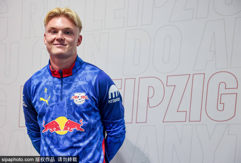 皇冠信用盘出租_拉莫斯的攻势足球：河南俱乐部酒祖杜康的胜利之路