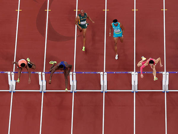 东京读卖巨人队vs东京养乐多燕子队_刘翔之后14年 中国110米栏再有三人晋级世锦赛第二轮