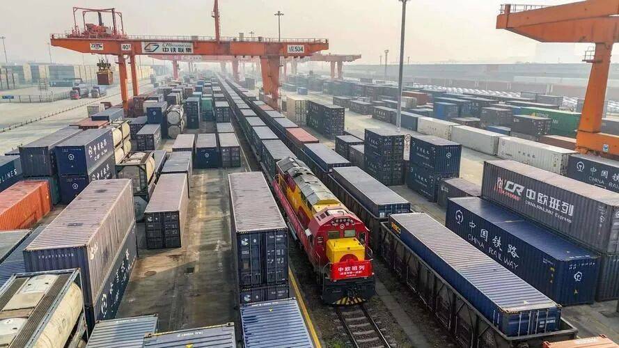 皇冠信用網押金多少_波兰坚决不让中方过境皇冠信用網押金多少，中欧班列恢复遥遥无期，无奈中方只有改道