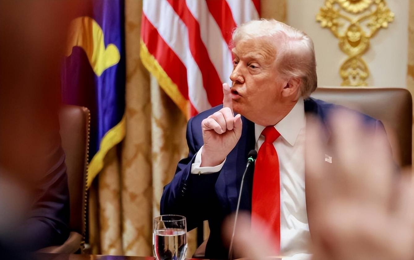 皇冠信用登2代理
_特朗普又变脸了皇冠信用登2代理
，要求中国必须购买美国大豆，否则或终止部分对华贸易？