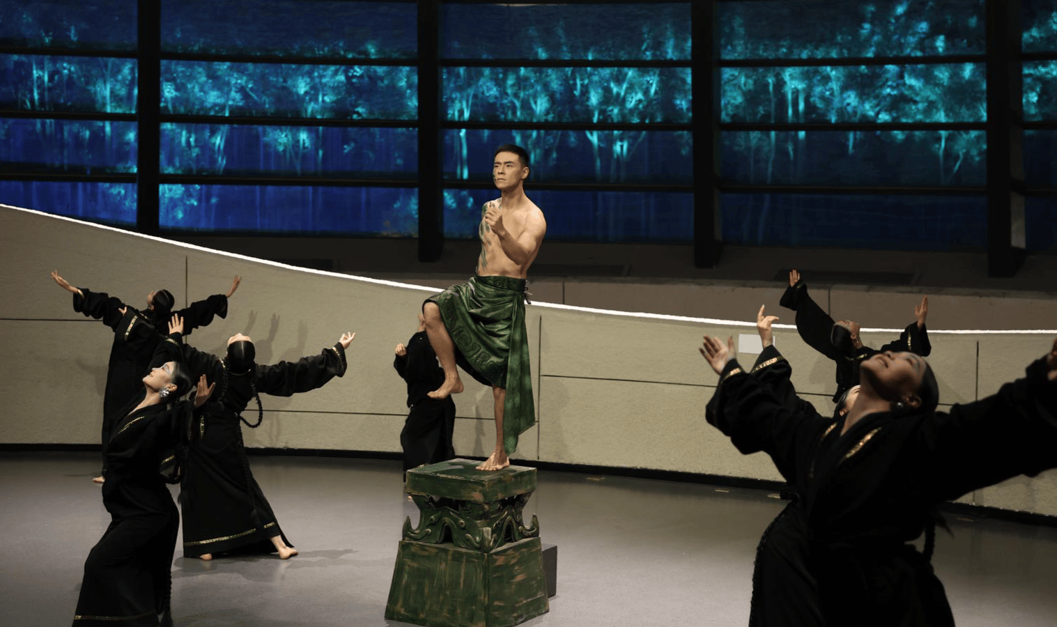 皇冠代理怎么拿
_“舞”动古蜀文明皇冠代理怎么拿
!中国舞蹈家协会“环境舞蹈季”在三星堆惊艳开幕