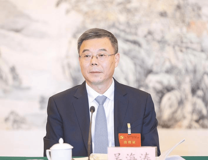 皇冠信用盘哪里申请
_湖北省委常委、襄阳市委书记吴海涛：务本务实 真抓实干 奋力打造中西部发展的区域性中心城市