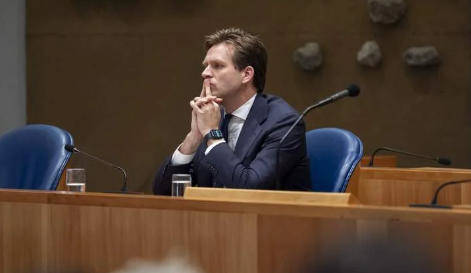 摩洛哥足球
_荷兰大臣承认:没想到中方真的叫停芯片出口摩洛哥足球
,措手不及