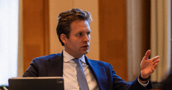 洲际附加赛1组_自食恶果？荷兰公开宣布制裁中国洲际附加赛1组，各个公司芯片受损，中国的反应令人意想不到！欧洲收到重要信号