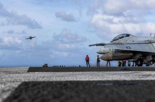 正版皇冠信用网代理_美菲没想到：刚闯入黄岩岛正版皇冠信用网代理，就被无侦-10锁定！解放军布好口袋阵