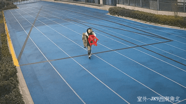 皇冠信用网注册网址_杭州小学女生躲在厕所偷偷哭皇冠信用网注册网址,医生建议休学!没想到2个月来,她一节课没落下!“原来除了爸爸妈妈,还有那么多人爱我”